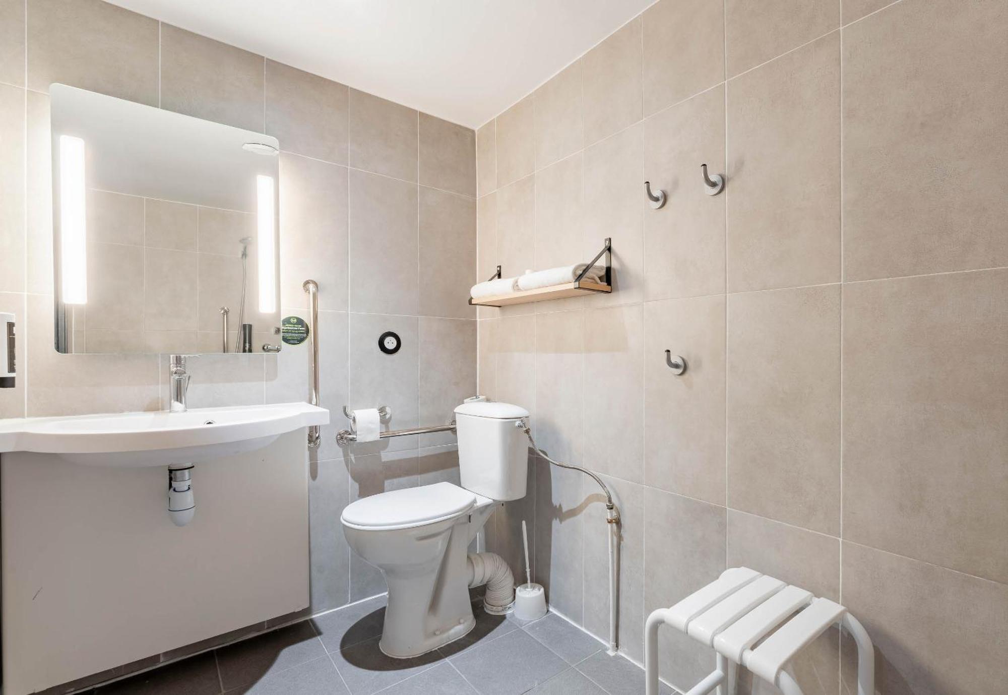 B&B Hotel Valenciennes Sud Prouvy Kültér fotó
