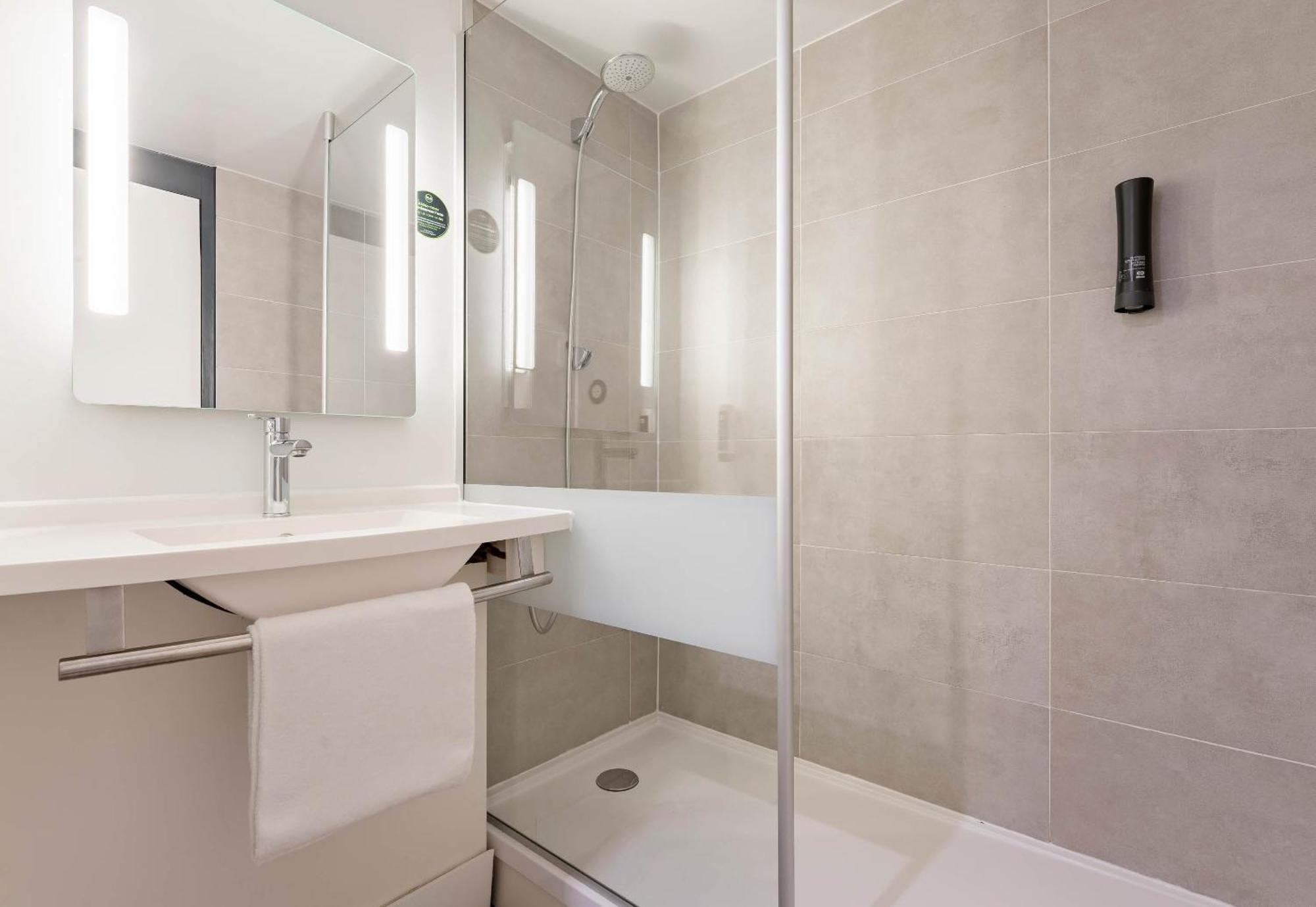 B&B Hotel Valenciennes Sud Prouvy Kültér fotó
